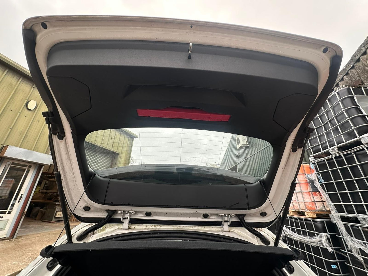 ✅2021 BMW 1 SERIES F40 TAILGATE BOOT LID WHITE + WARRANTY A365 - Image 2