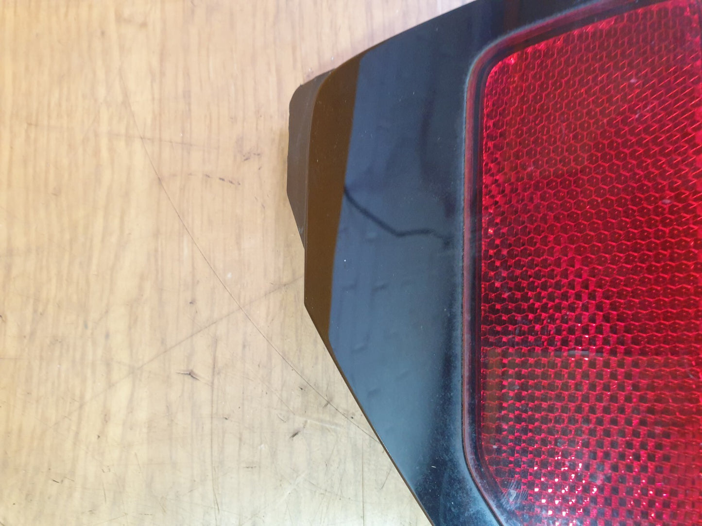 ✅2022 TESLA MODEL Y REAR RIGHT QUARTER REFLECTOR 1518783-00-A + WARRANTY A172 - Image 6