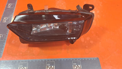 Audi A5 S Line 2.0 Diesel 2012 FRONT RIGHT FOG LIGHT 8T0941700D Warranty A218 - Image 1