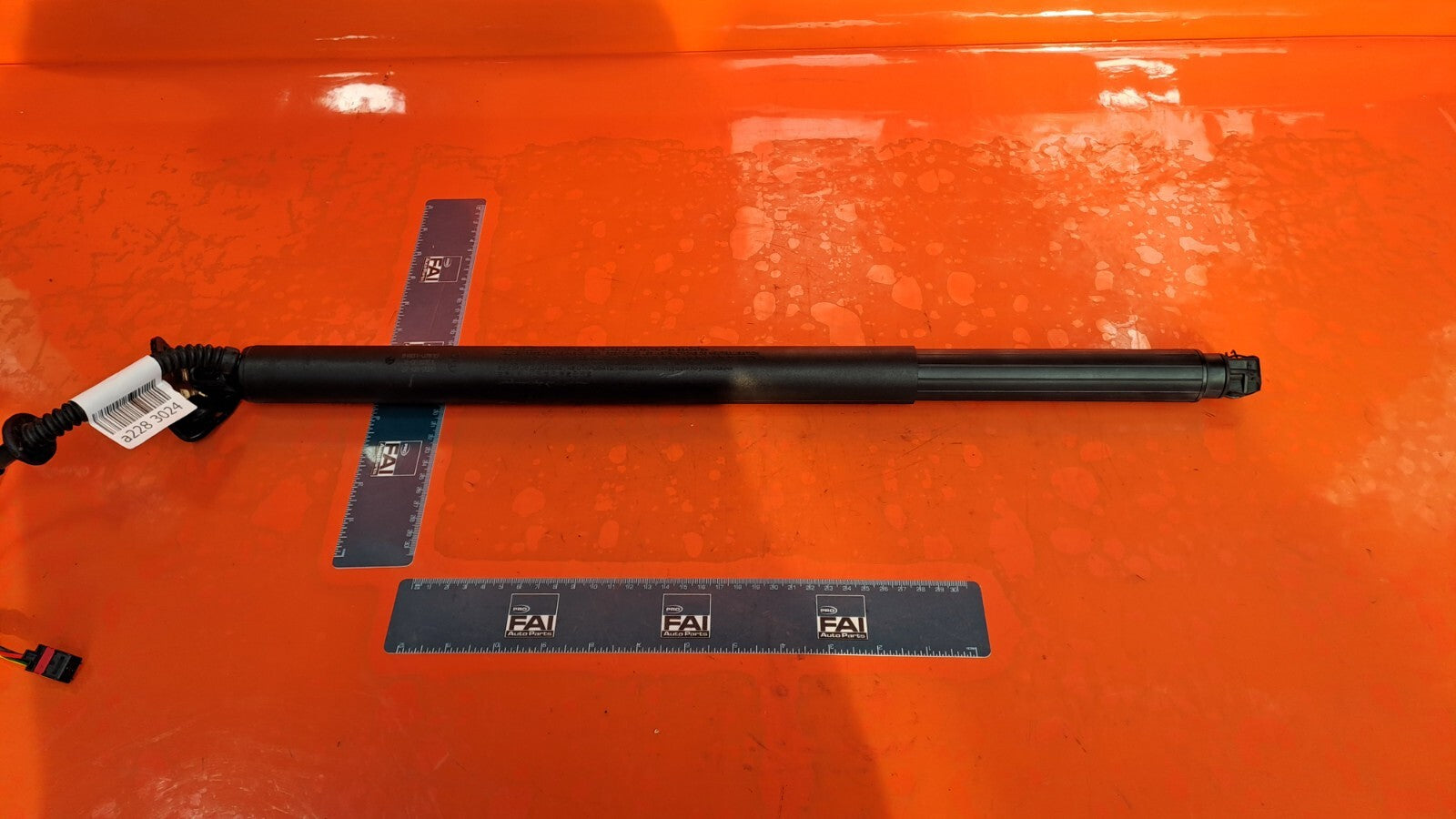 KIA XCEED 1.5 PETROL 2021 BOOTLID TAILGATE STRUT 81841-J7810 Warranty A228 - Image 4