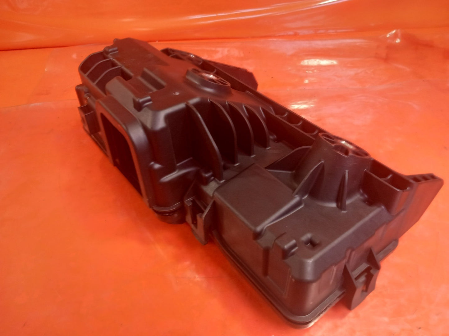 Land Rover Defender L663 3.0 Diesel 2025 Fuse Box Housing S8B214A076BA Warranty - Image 12