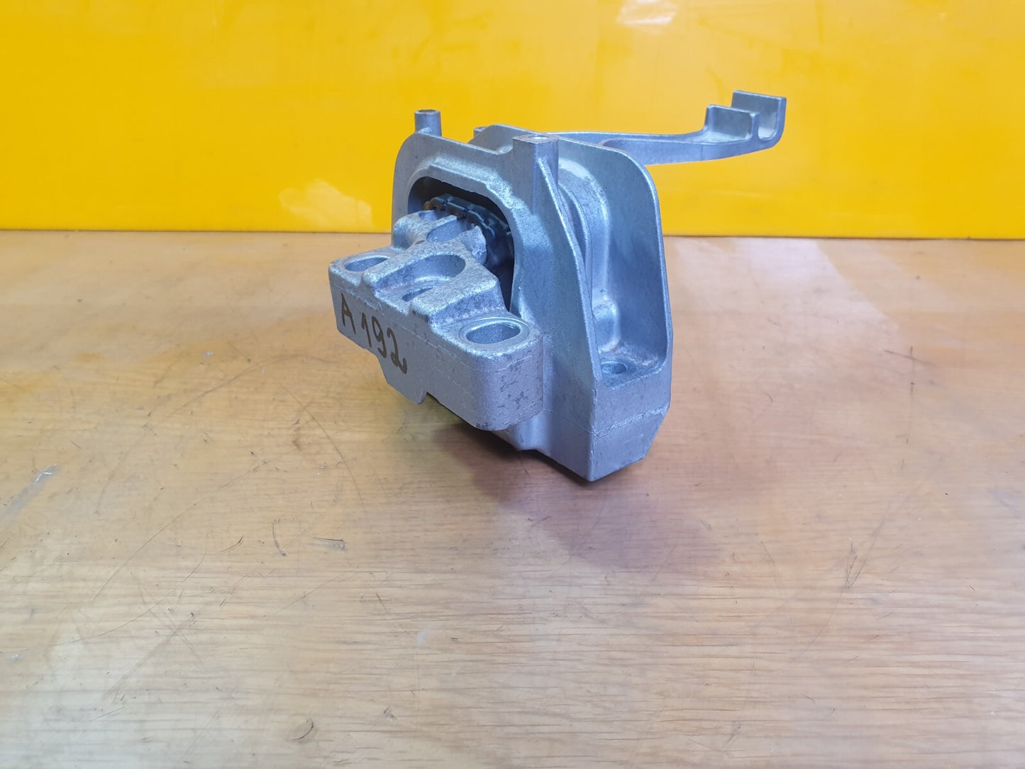 ebay-src:https://i.ebayimg.com/00/s/mtiwmfgxnjaw/z/bquaaoswqslmby78/$_57.jpg