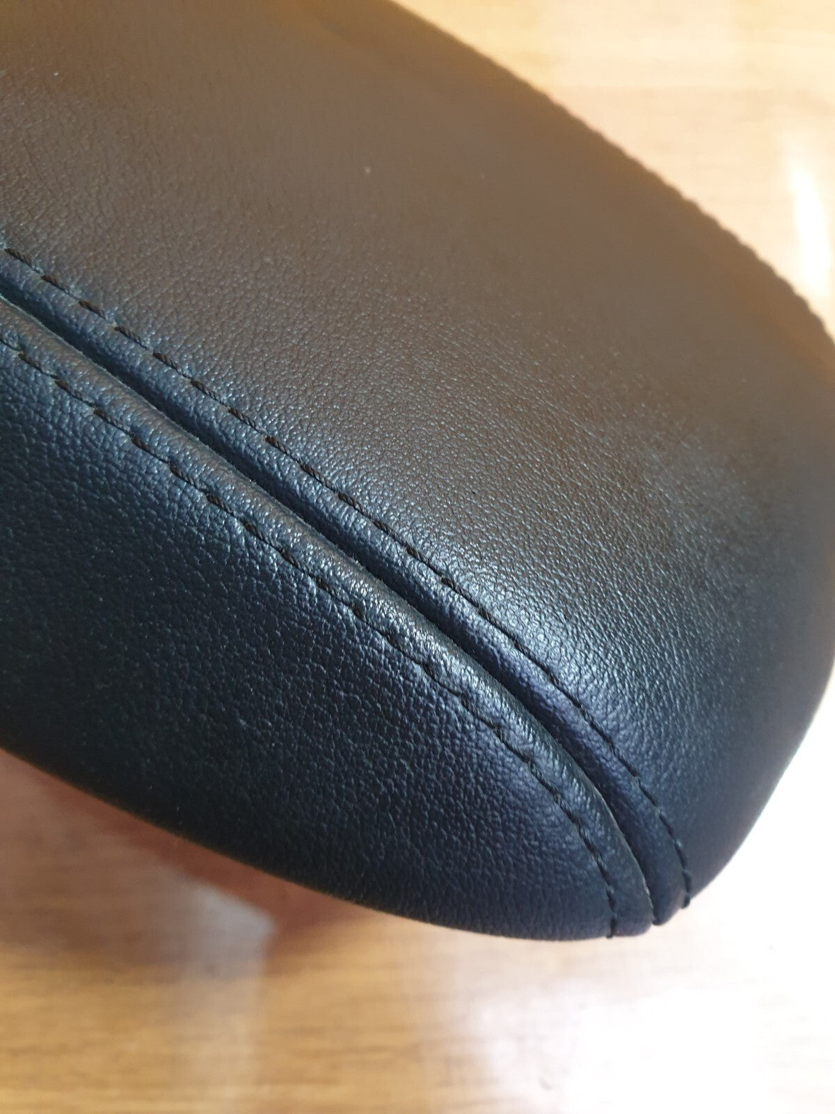 ✅2022 Ford Focus Active Centre Console Armrest JX7B-A045C74-AJW + Warranty A136 - Image 3