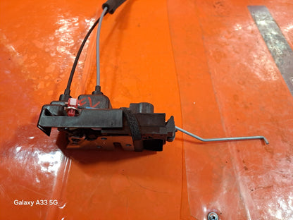 ✅2018 SSANGYONG KORANDO LE FRONT LEFT DOOR LOCK + WARRANTY A288 - Image 5