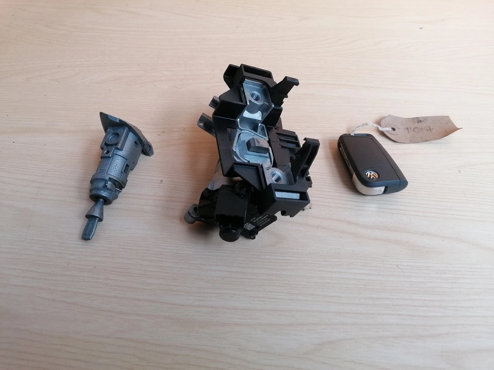 ✅VW T-Cross 1.0 Petrol 2020 Ignition Lock Switch Barrel With Key 2016DJ3959 A010 - Image 3