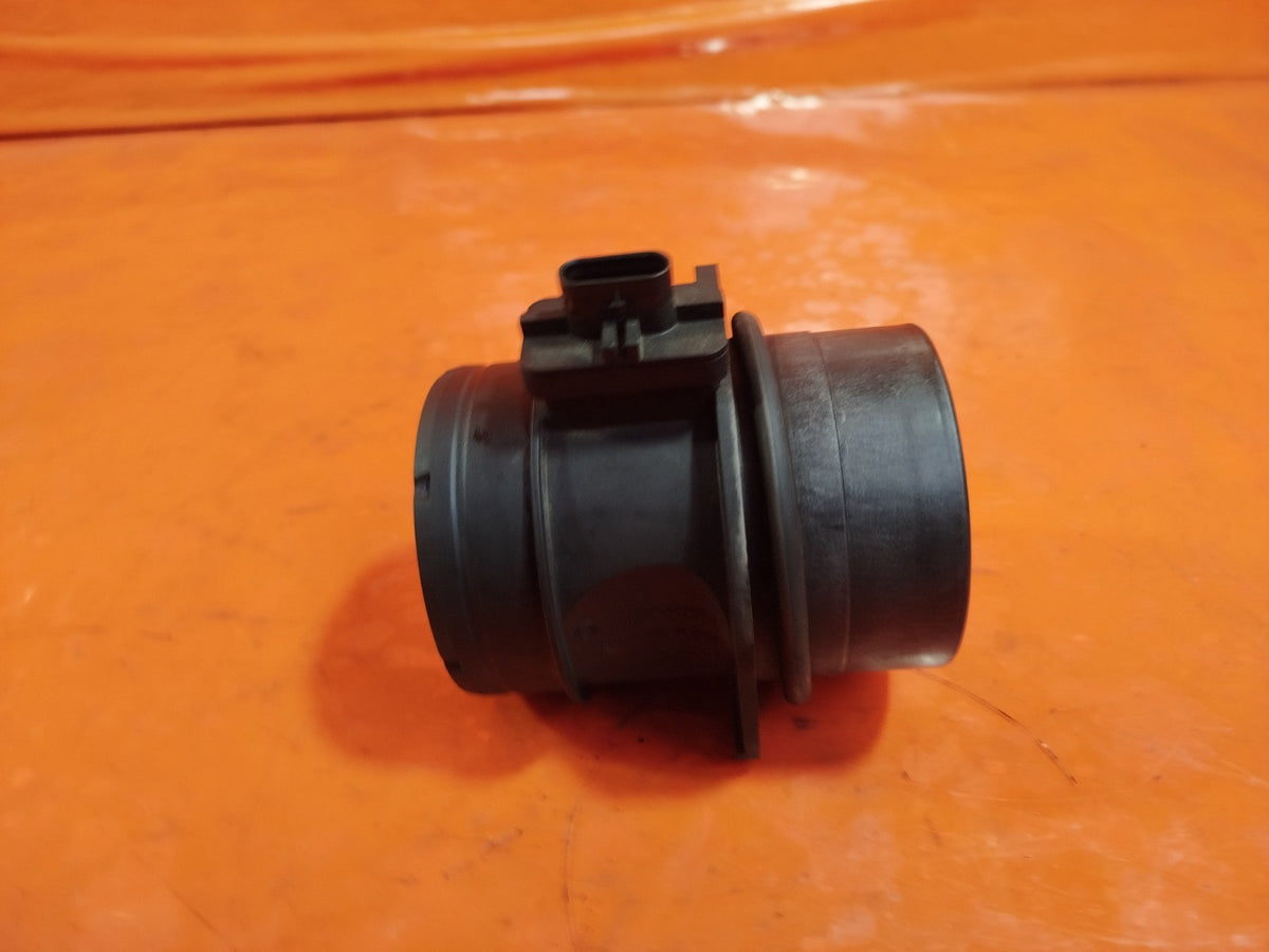 2021 VW Transporter T30 Air Flow Mass Meter Sensor 03L906461A Warranty A412 - Image 3