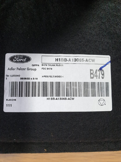 Ford Fiesta St-Line 2022 MANUAL BOOT FLOOR PANEL MAT LINER & REAR PARCEL SHELF - Image 5