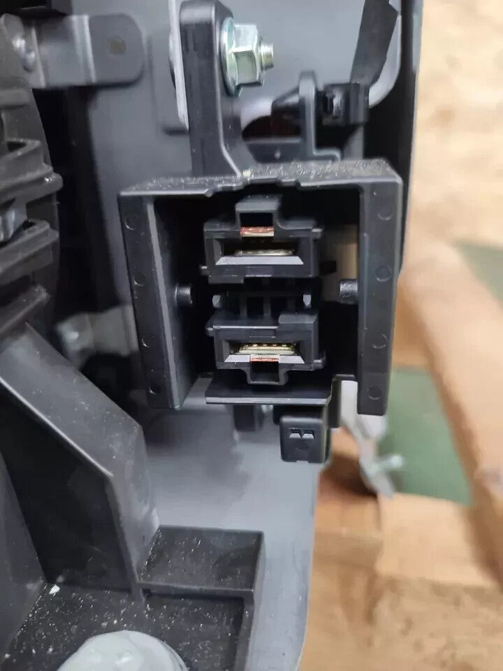 ebay-src:https://i.ebayimg.com/00/s/otywwdcyma==/z/pm8aaoswskroego6/$_57.jpg