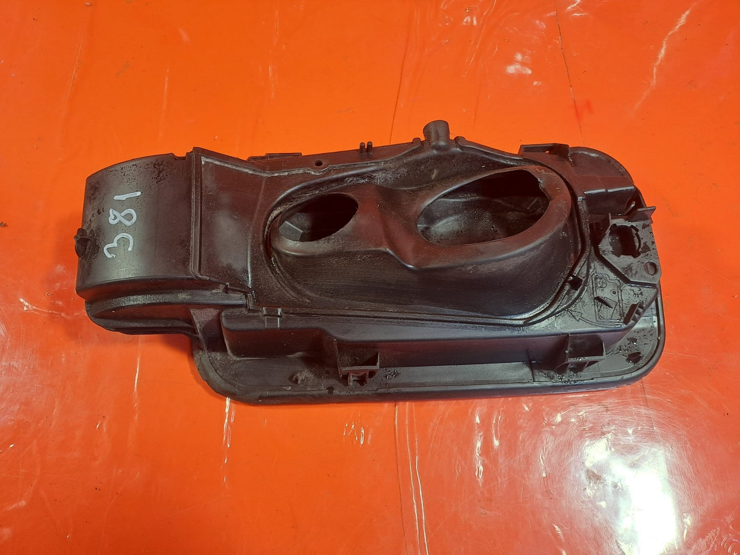 ✅Citroen Berlingo 650 1.5 Diesel 2020 Fuel Filler Flap Cover White Warranty A381 - Image 7