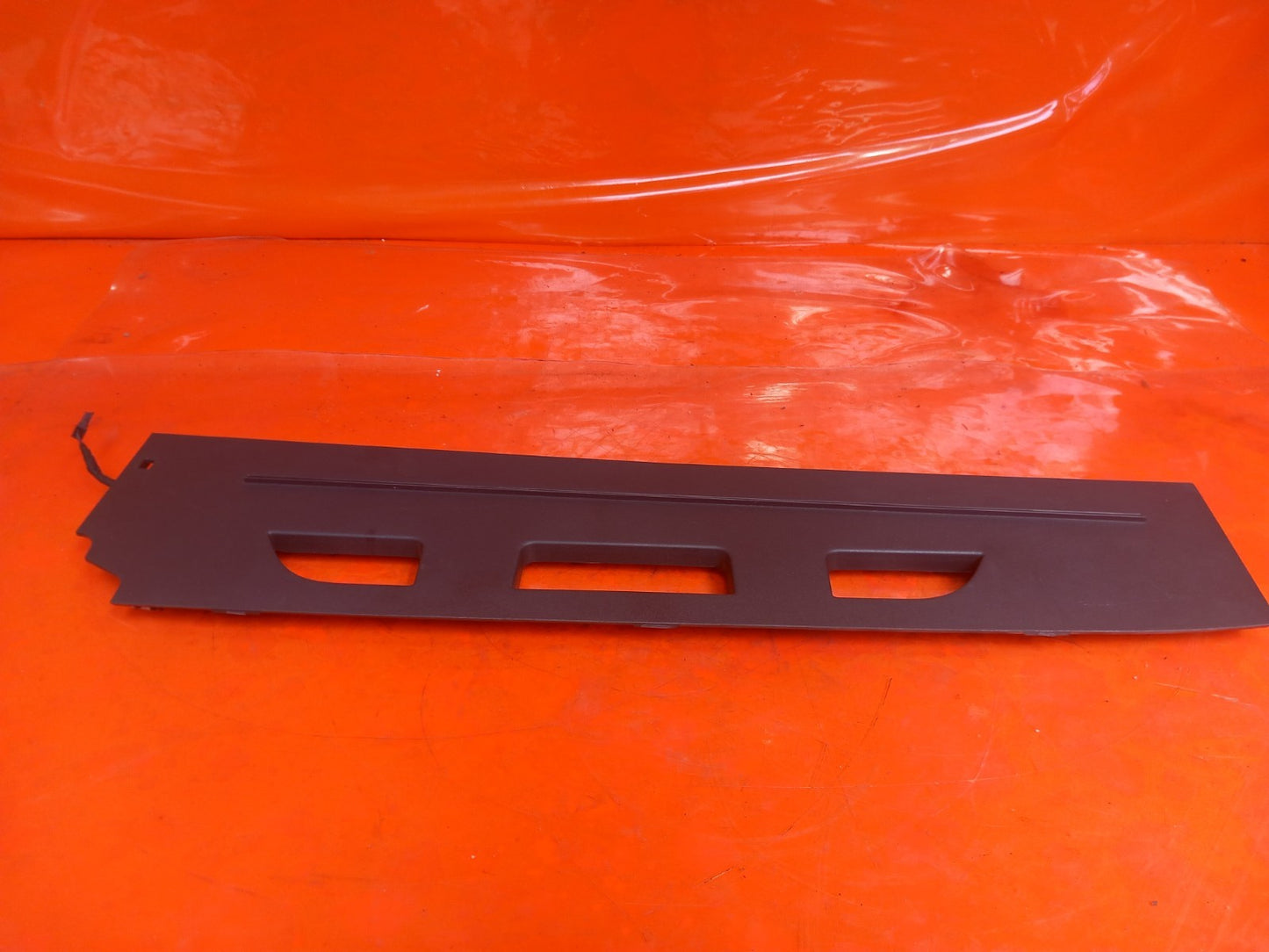 Land Rover Defender L663 3.0 Diesel 2025 Dashboard Trim Light Strip L8B204326DEW - Image 8