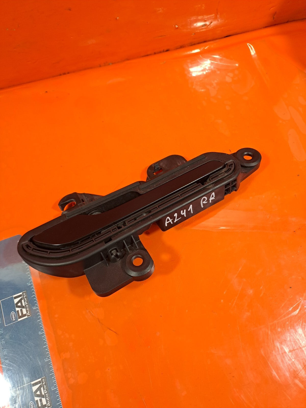 ebay-src:https://i.ebayimg.com/00/s/mtywmfgxmjaw/z/uhkaaosw-llnr1w8/$_57.jpg