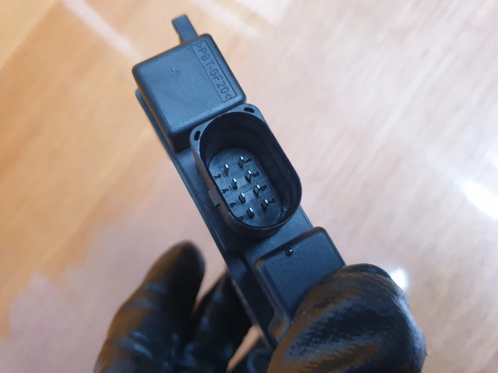 ebay-src:https://i.ebayimg.com/00/s/mtiwmfgxnjaw/z/faeaaesw3hxqddct/$_57.jpg