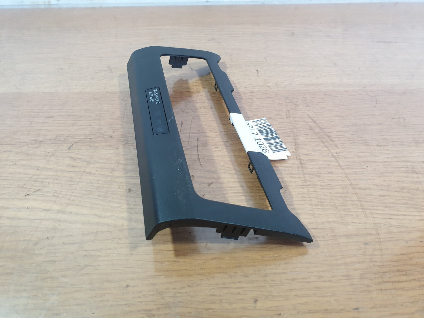 SEAT Arona Fr Tsi 1.0 Petrol 2019 HEATER CONTROL SURROUND TRIM 6F0857060B A217 - Image 5