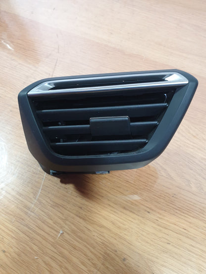 ✅Peugeot 208 2020 Right Dashboard Air Vent 98283683DX Warranty A197 - Image 8