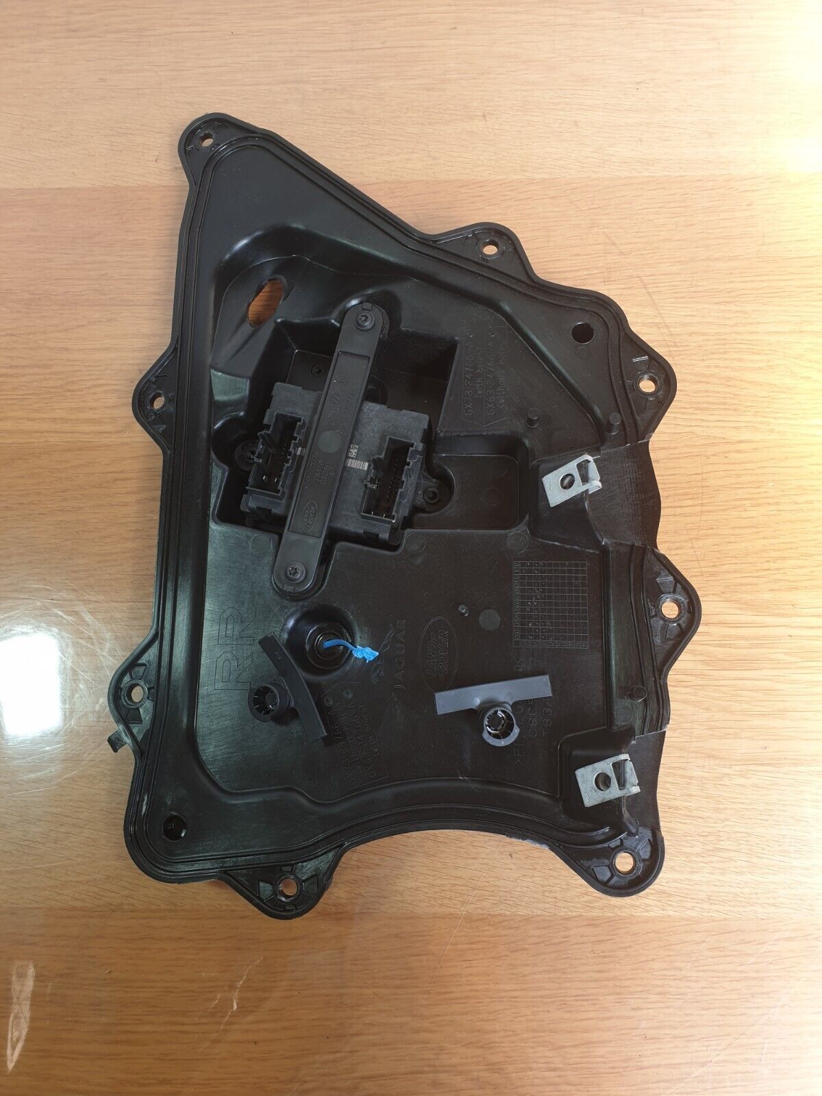 2017 JAGUAR F-PACE X761 3.0P FRONT RIGHT DOOR WINDOW REGULATOR CARRIER A196