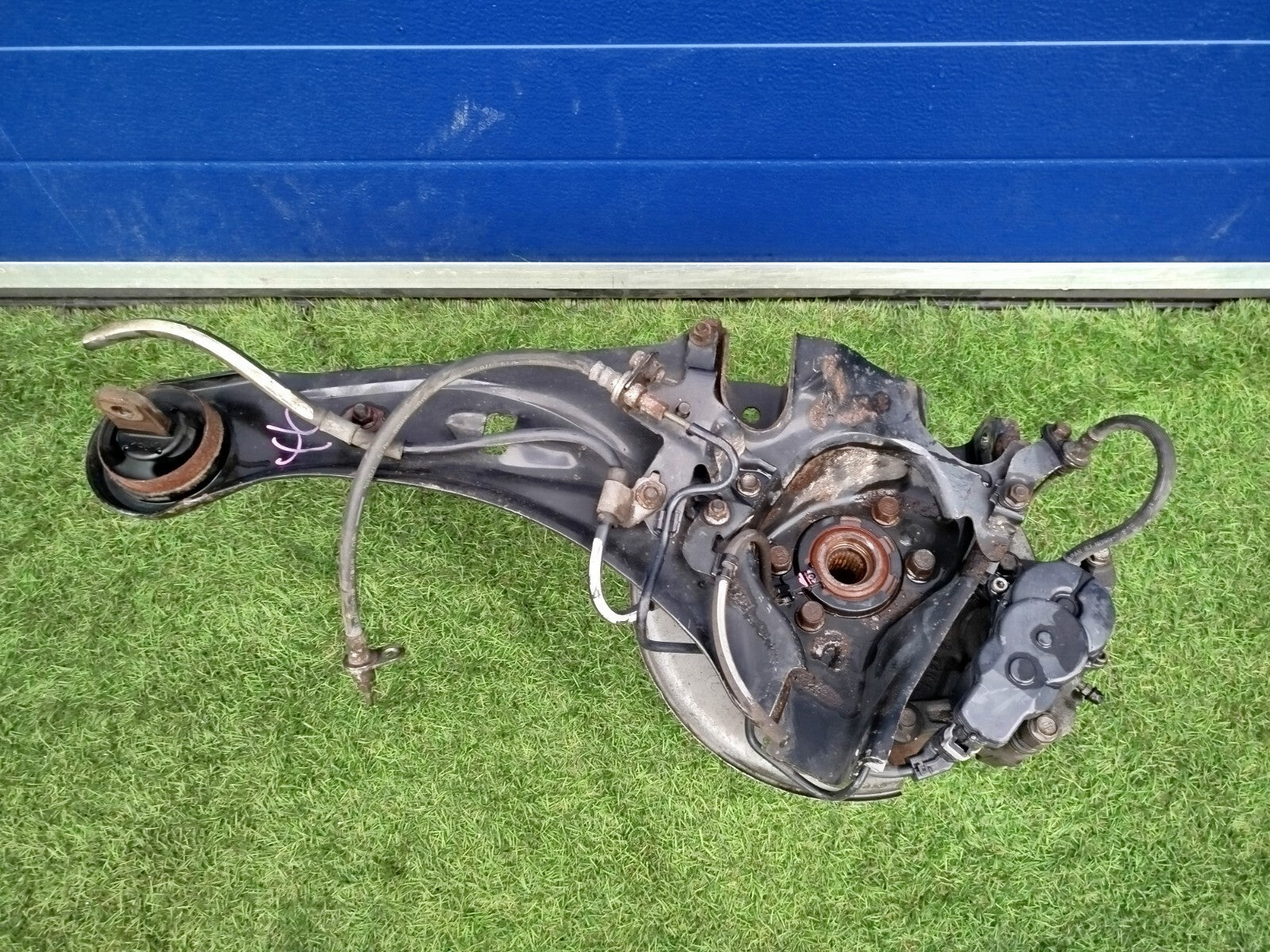 ✅MITSUBISHI OUTLANDER MK3 REAR LEFT SUSPENSION LEG HUB + WARRANTY xAA - Image 2