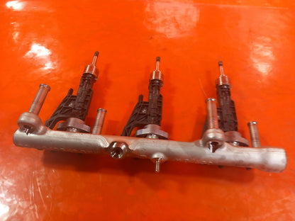 2025 BMW X5 G05 3.0 Petrol Fuel Rail Injectors 8665635 Warranty A398 - Image 4