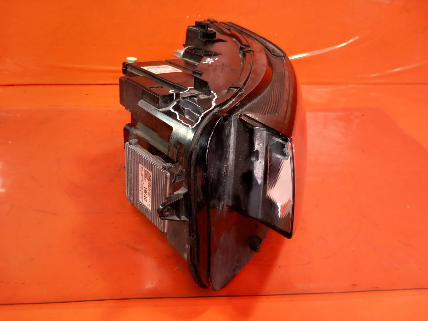 VW Tiguan R-Line 2.0 Diesel 2022 Front Left Led Headlight 5NC941081G A389 - Image 8