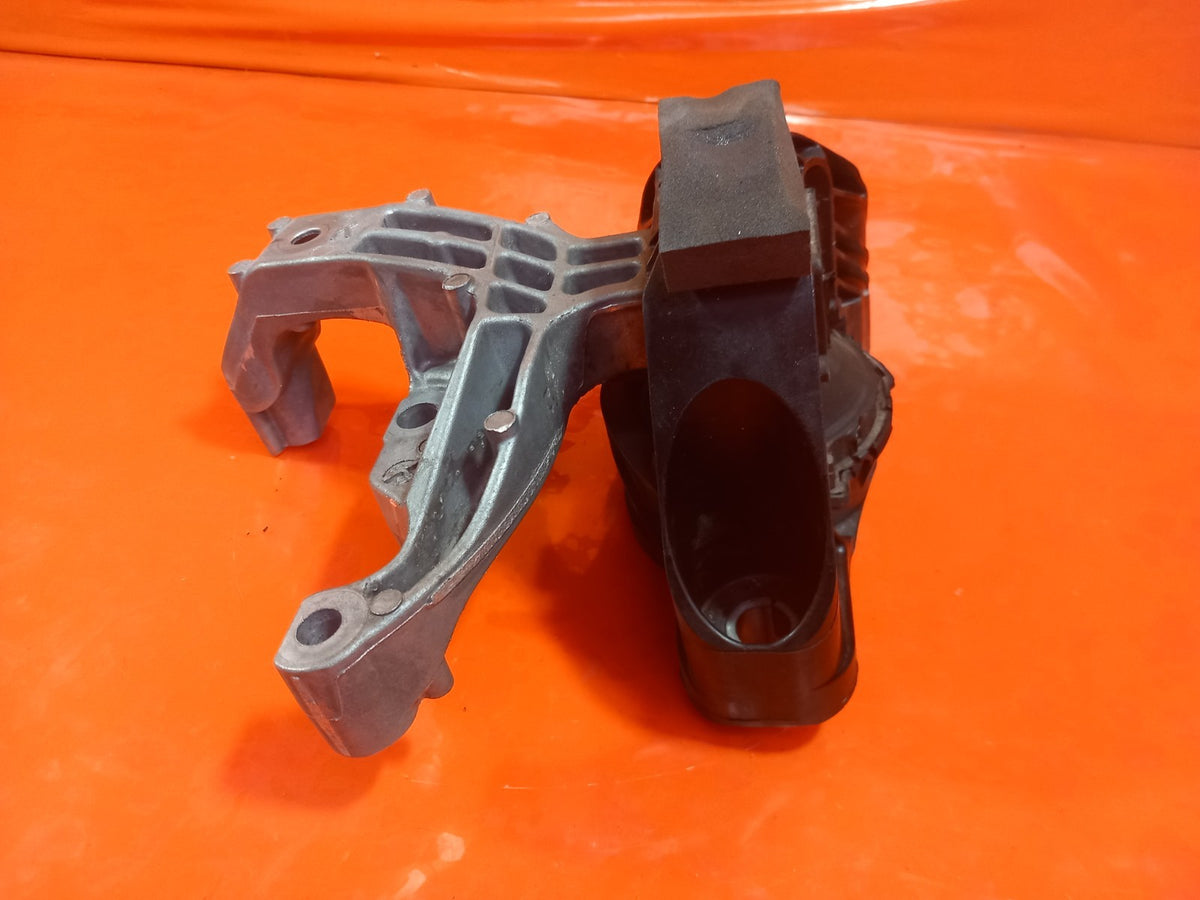ebay-src:https://i.ebayimg.com/00/s/mtiwmfgxnjaw/z/evaaaeswq59qqn0u/$_57.jpg