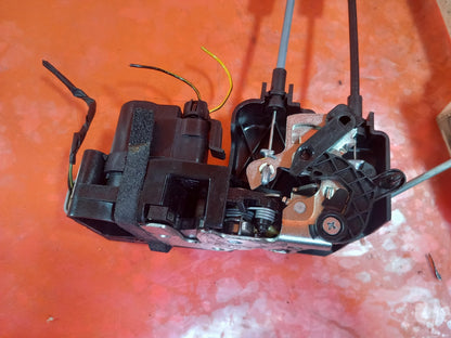 2018 Ssangyong Korando ELX 4X4 Door Lock Mech Rear Left A081876 Warranty A329 - Image 3