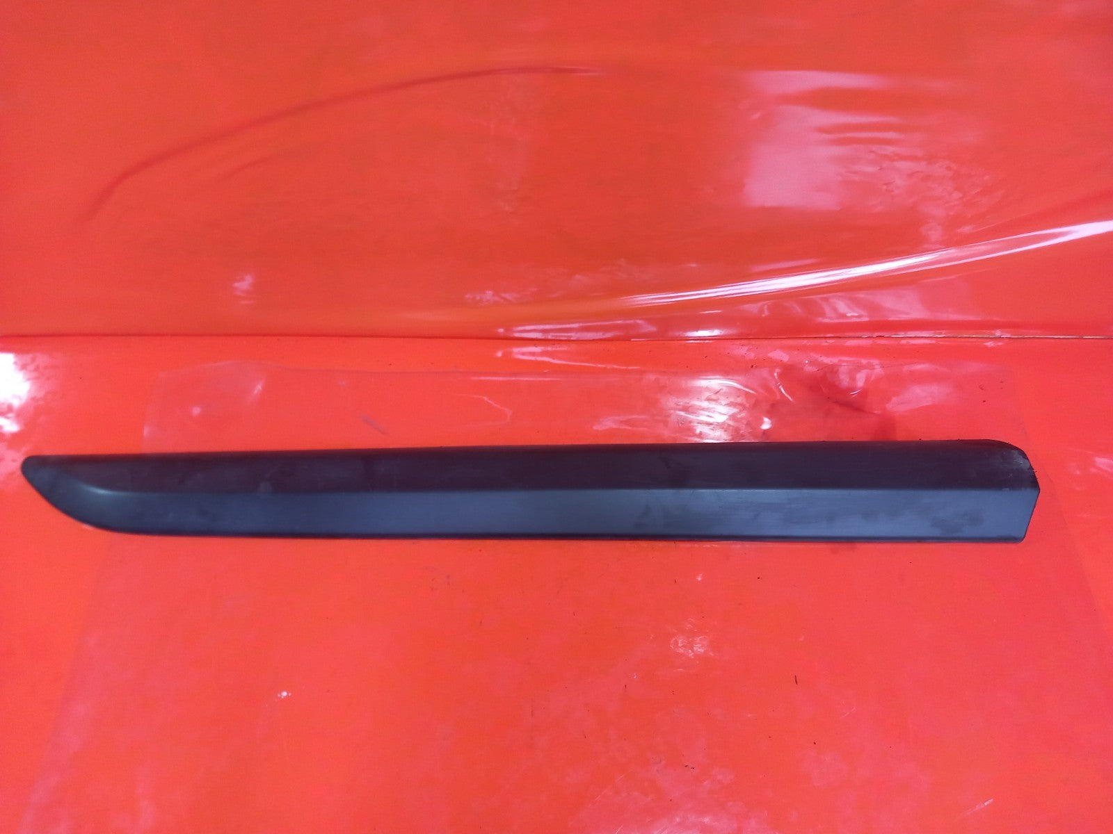 Citroen Berlingo 650 1.5 Diesel 2020 Front Right Door Lower Molding 9808747077 - Image 2