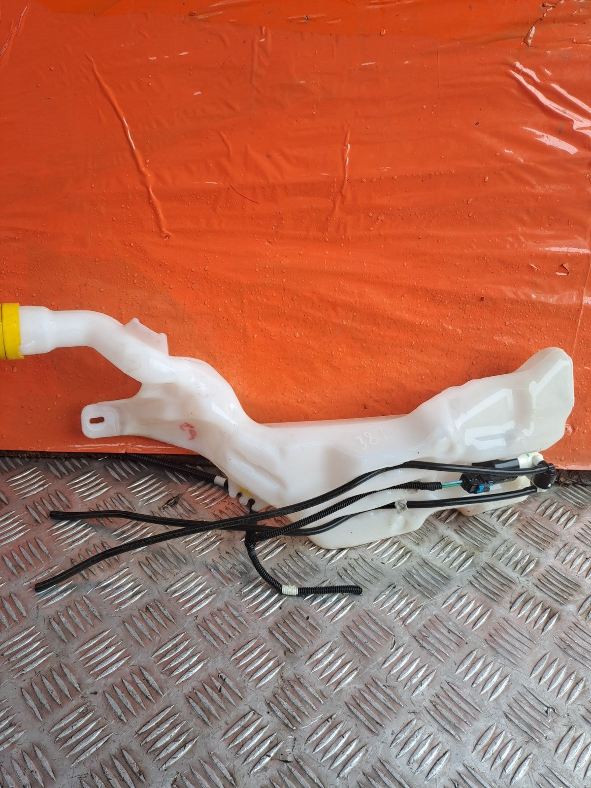 Renault Megane MK4 1.3 Petrol 2019 Windscreen Washer Bottle Tank 289105506R A387 - Image 6