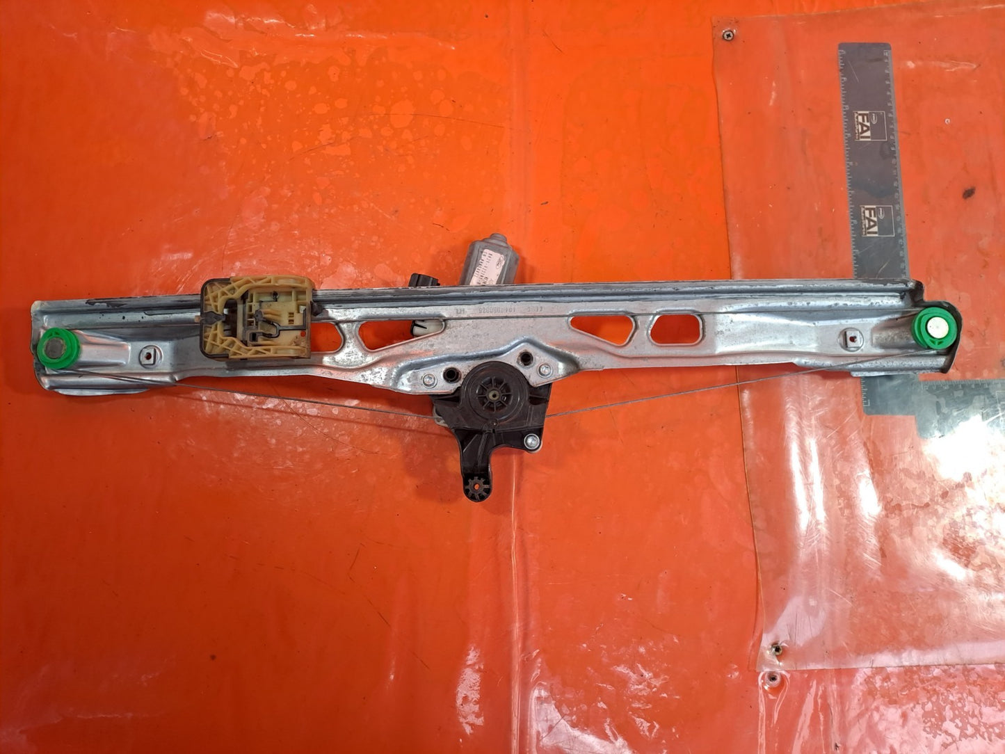 ✅FORD TRANSIT CUSTOM 2.2 DIESEL 2013 FRONT LEFT ELECTRIC WINDOW REGULATOR A350 - Image 2
