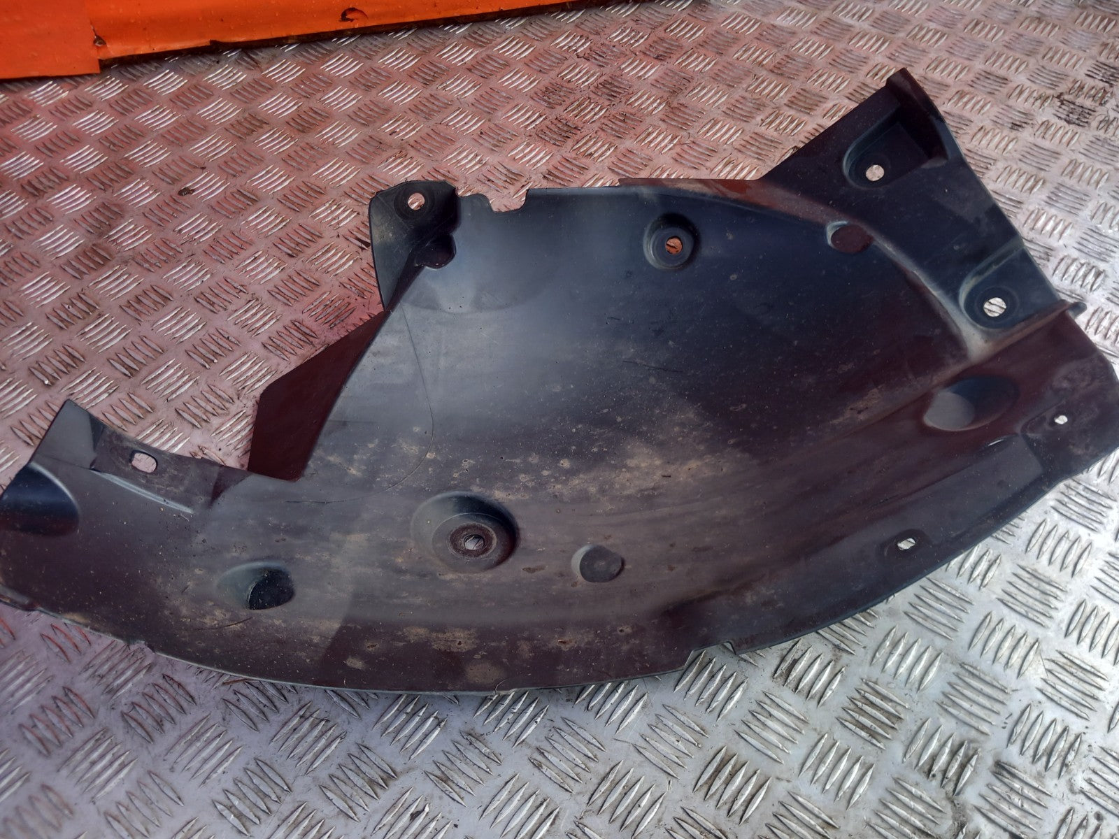 2024 Dacia Jogger Wheel Arch Liner Front Right 638428581R Warranty A391 - Image 10