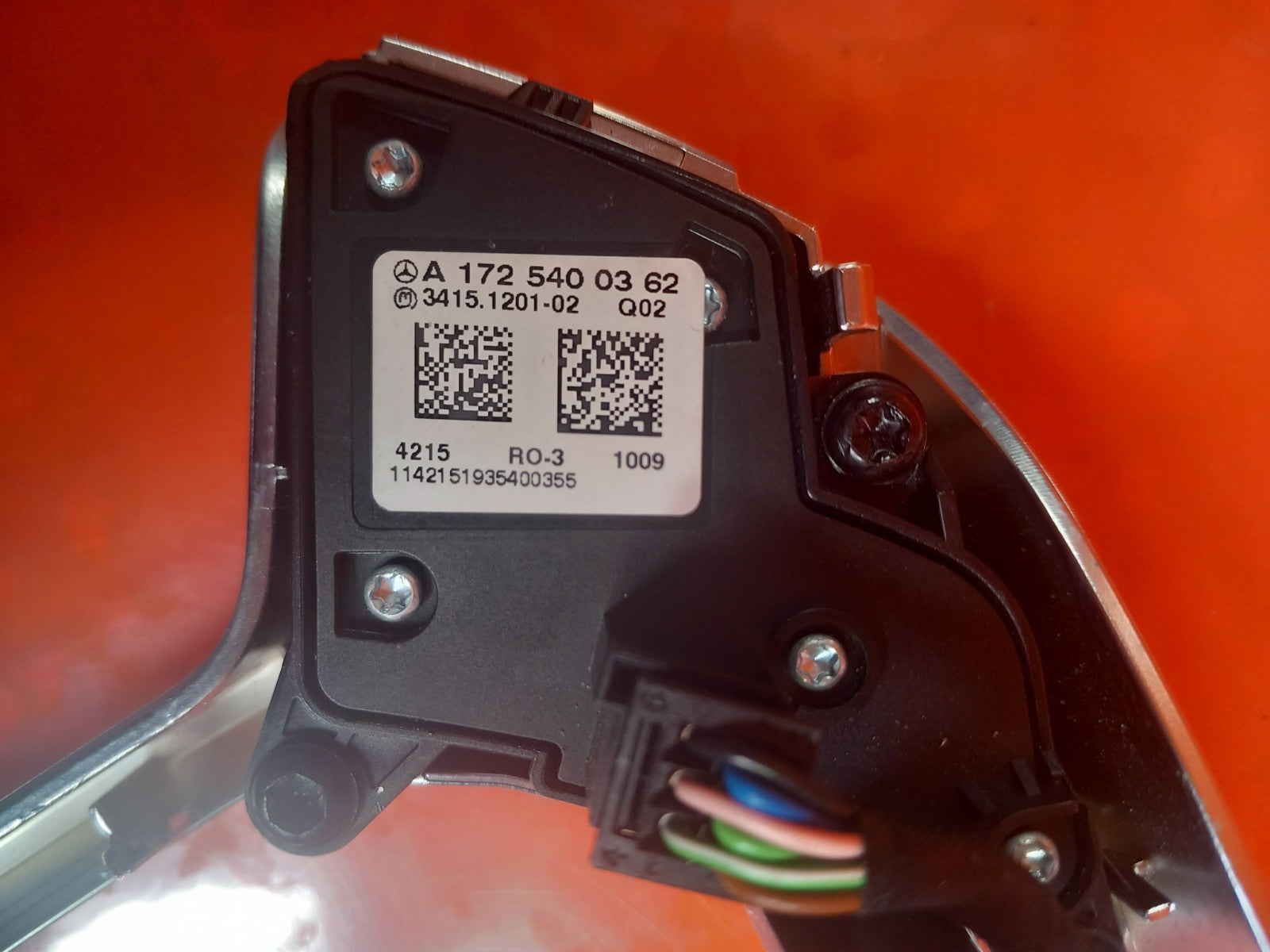 Mercedes W204 W212 Steering Wheel Multifunction Switches A1725400362 A1725400262 - Image 7