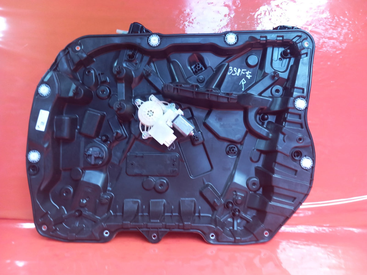 ebay-src:https://i.ebayimg.com/00/s/mtiwmfgxnjaw/z/6lwaaeswem5qwlx-/$_57.jpg