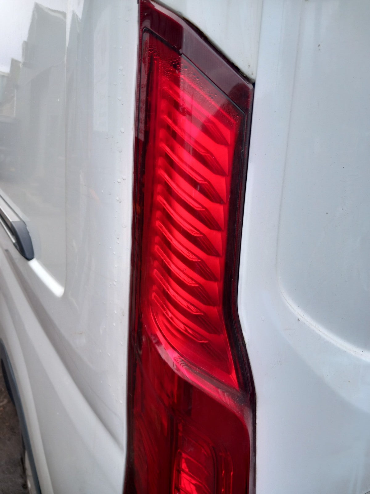 2023 Maxus Deliver 9 Rear Left Tail Light Warranty A425 - Image 2