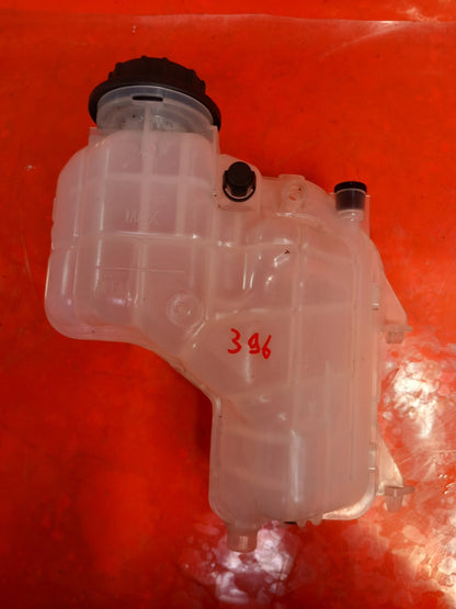 Land Rover Defender L663 3.0 Diesel 2025 Coolant Expansion Tank L8B28A080 A396 - Image 2