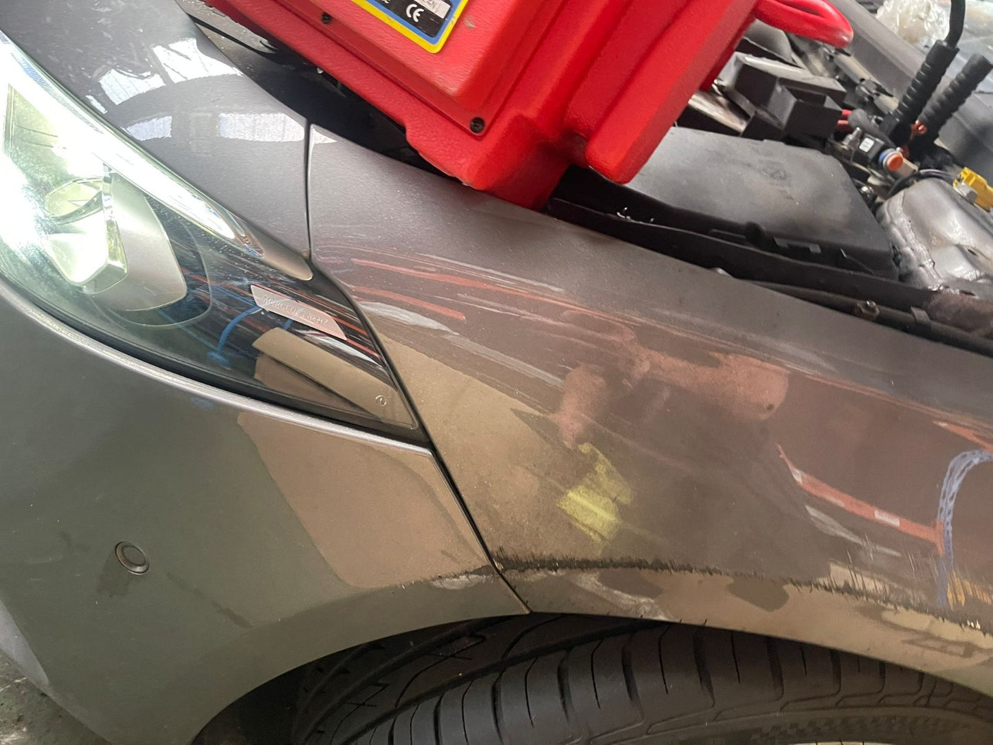 ✅MERCEDES A180D SPORT W177 1.5 DIESEL 2018 FRONT LEFT WING PANEL GREY Scratches - Image 2