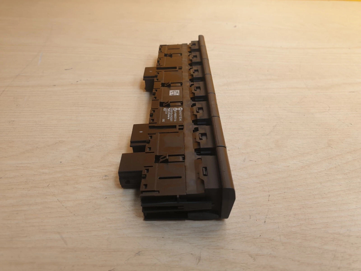 ebay-src:https://i.ebayimg.com/00/s/mtiwmfgxnjaw/z/5dcaaeswaerp5zyv/$_57.jpg