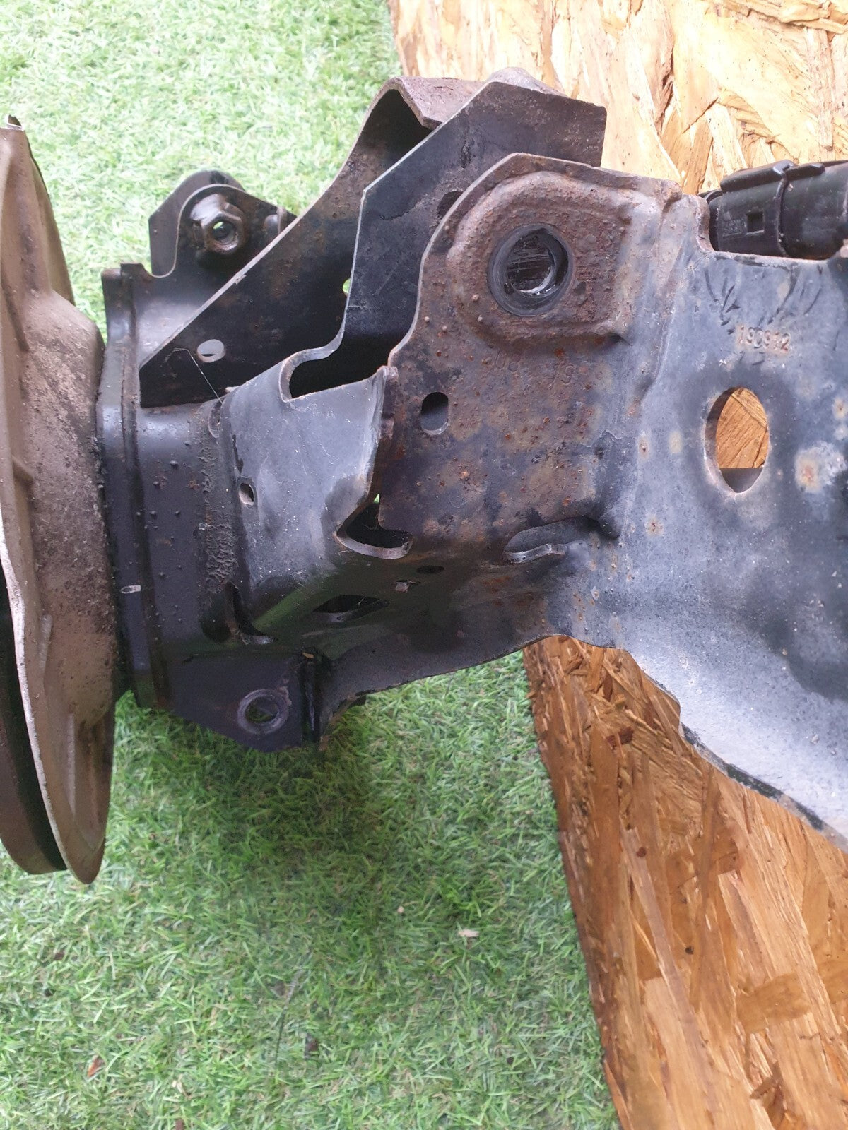 ✅2018-2025 FORD FOCUS MK4 REAR LEFT SUSPENSION WHEEL HUB JX61-5A969 + WARRANTY - Image 9