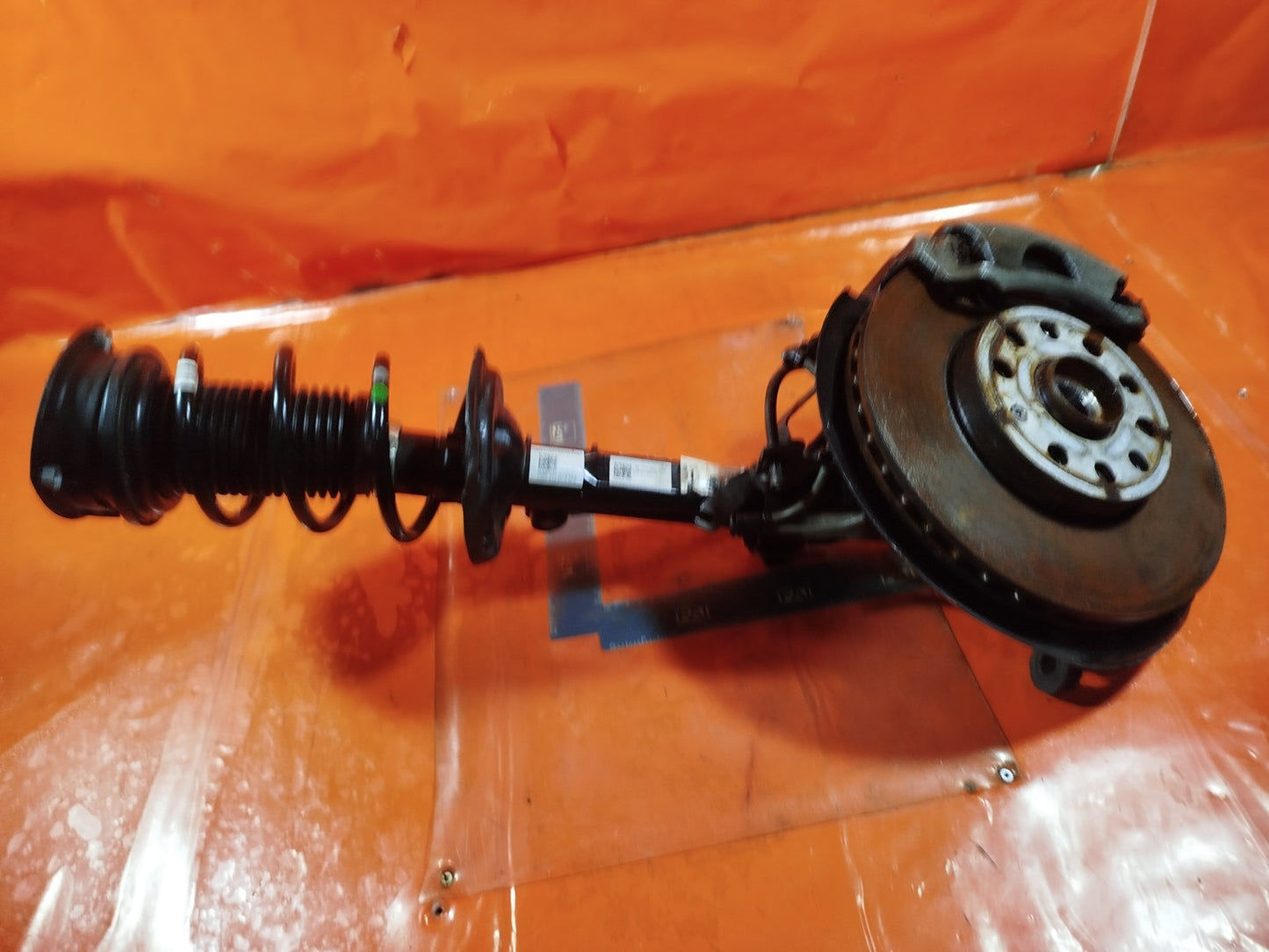 ✅VW GOLF R-LINE MK8 1.5 PETROL 2021 FRONT RIGHT SUSPENSION LEG HUB 5Q0413023FK - Image 5