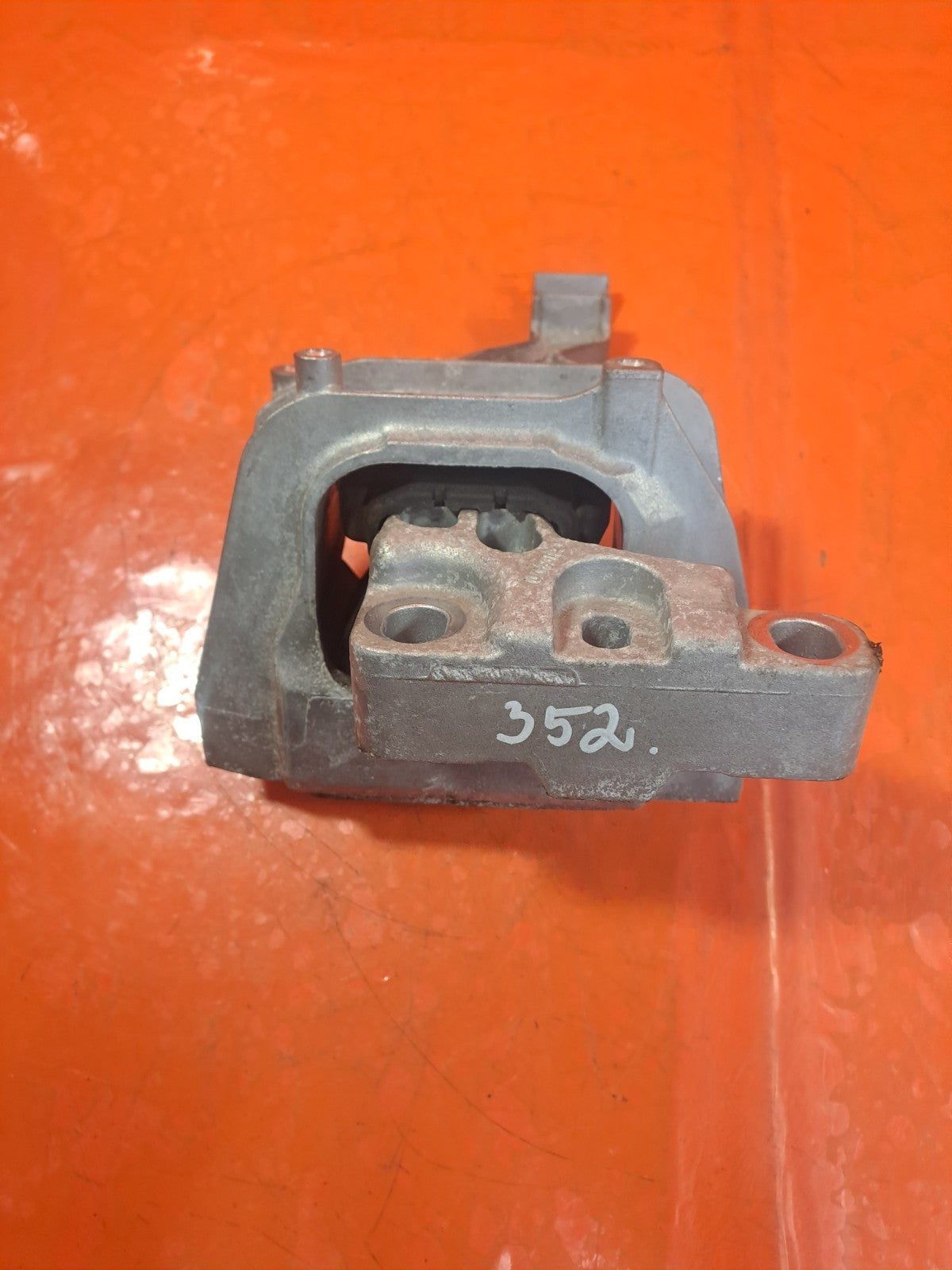 ebay-src:https://i.ebayimg.com/00/s/mtywmfgxmjaw/z/cjsaaeswczvpnkdj/$_57.jpg
