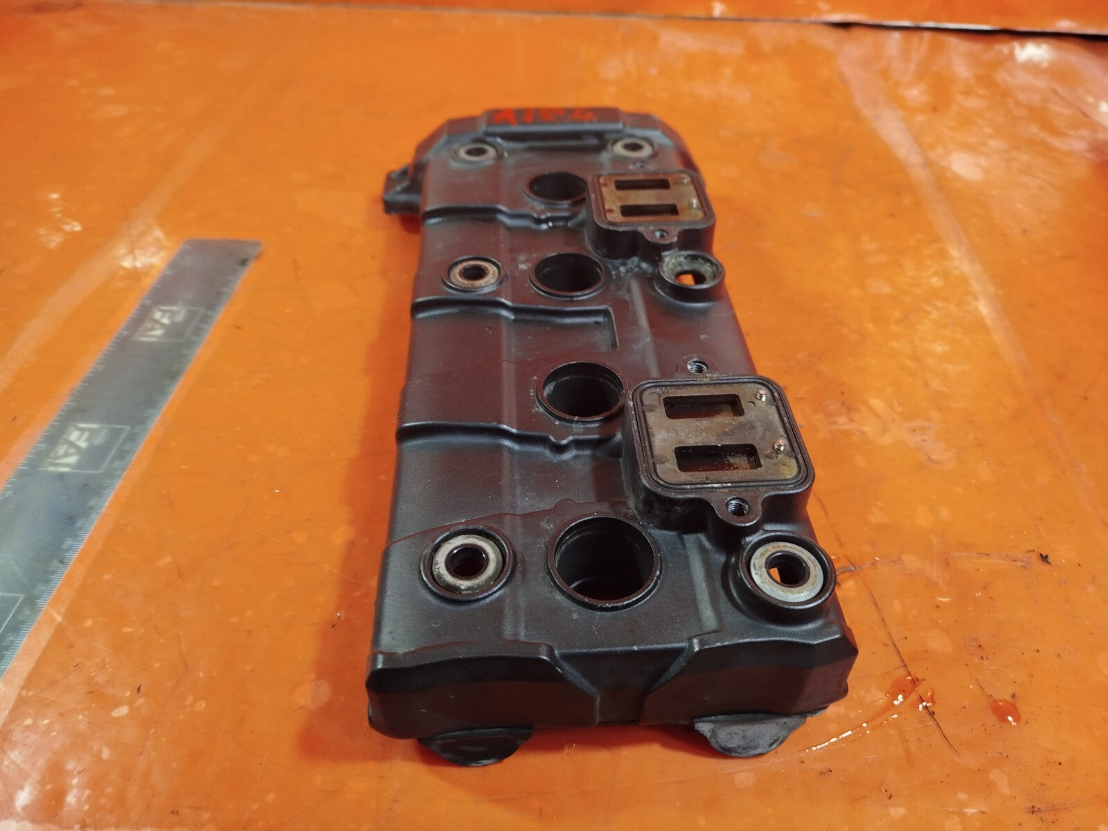 ✅2013 YAMAHA XJ6 F DIVERSION PETROL CYLINDER HEAD ENGINE PART ROCKER COVER A184 - Image 8