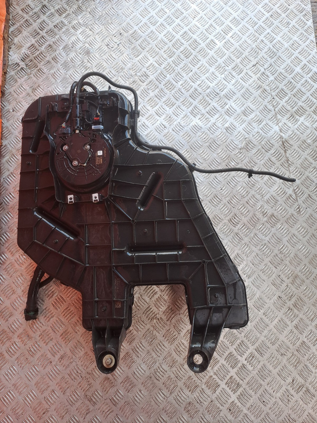 ebay-src:https://i.ebayimg.com/00/s/mtywmfgxmjaw/z/0diaaeswlrnqit4o/$_57.jpg