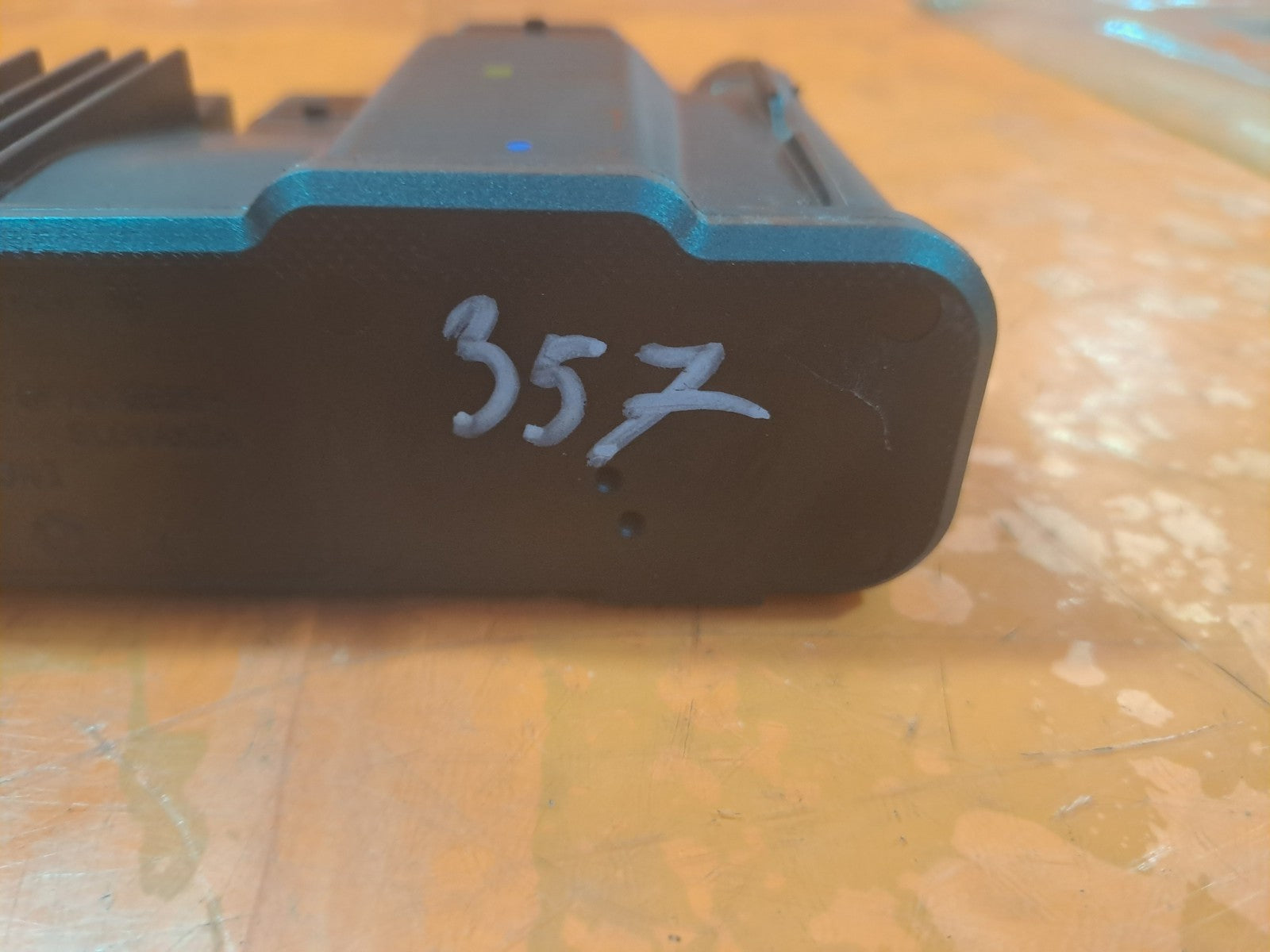 ebay-src:https://i.ebayimg.com/00/s/mtiwmfgxnjaw/z/3fkaaeswtvhpqv90/$_57.jpg