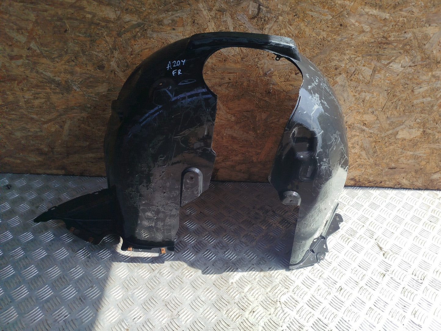✅Audi A3 E-Tron 2015 1.4 Petrol FRONT RIGHT WHEEL ARCH LINER 8V0821172 Warranty - Image 1