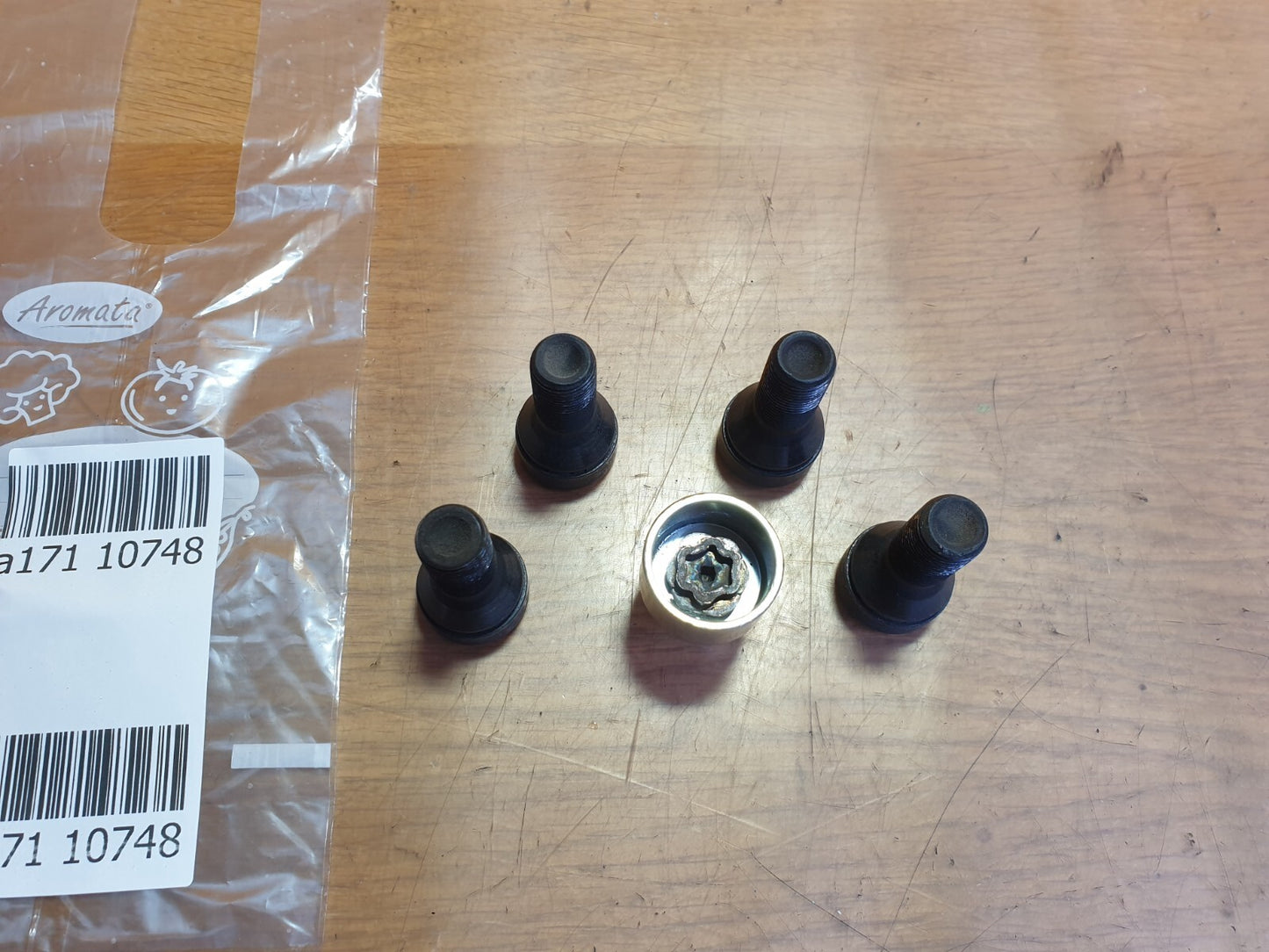 ✅2023 BMW Z4 G29 SDRIVE20i 2.0P WHEEL NUTS + WARRANTY A171 - Image 2