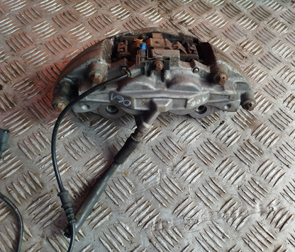 2015 Mercedes W205 C200 AMG Brake Caliper Front Right Warranty A061 - Image 1