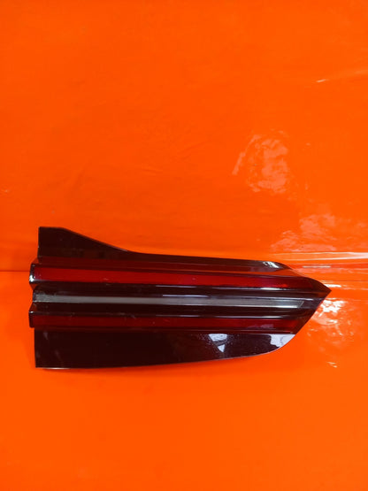 BMW X5 G05 3.0 Petrol 2025 Rear Right Inner Tail Light 5A912A6 Warranty A398 - Image 3