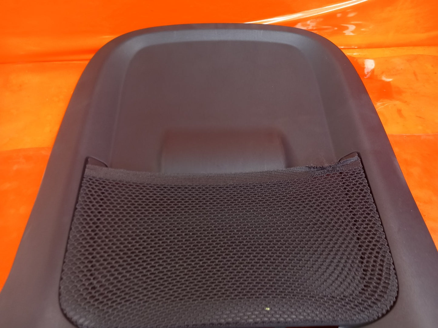 Land Rover Defender L663 3.0 Diesel 2025 Front Right Back Seat Cover L001664189 - Image 4