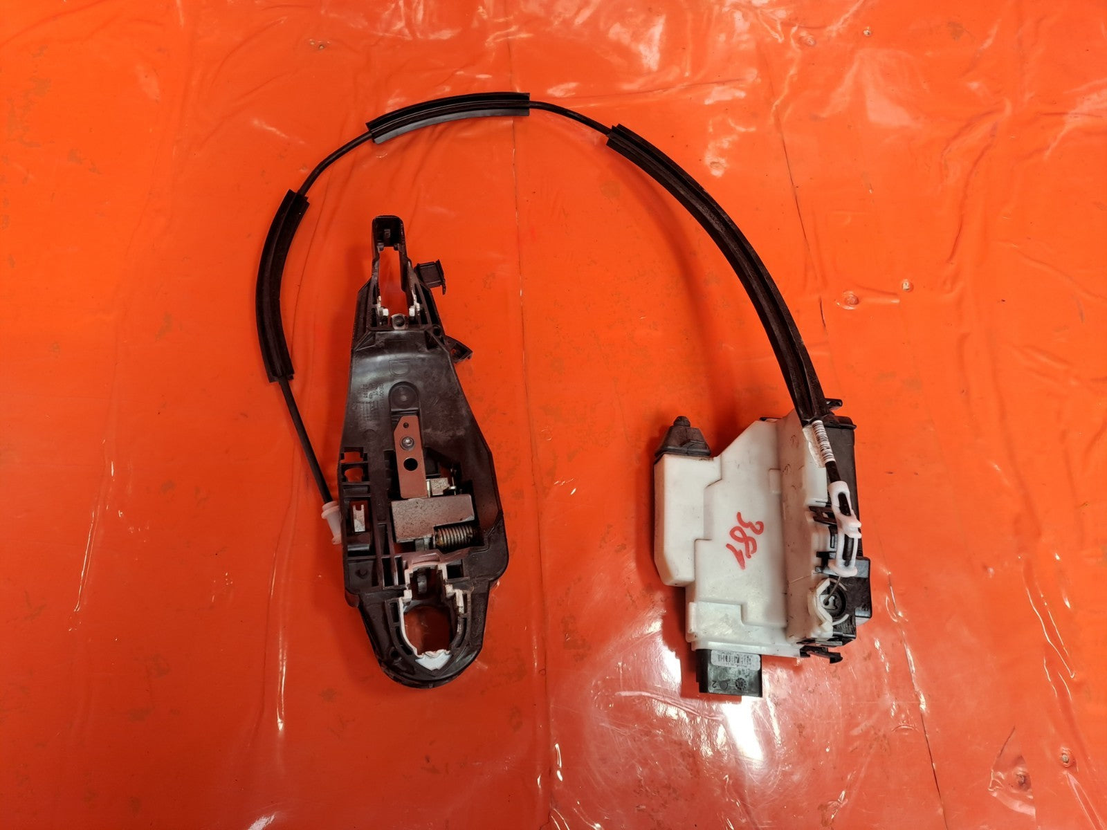 ✅Citroen Berlingo 650 1.5 Diesel 2020 Left Sliding Door Lock 16943540 Warranty - Image 2