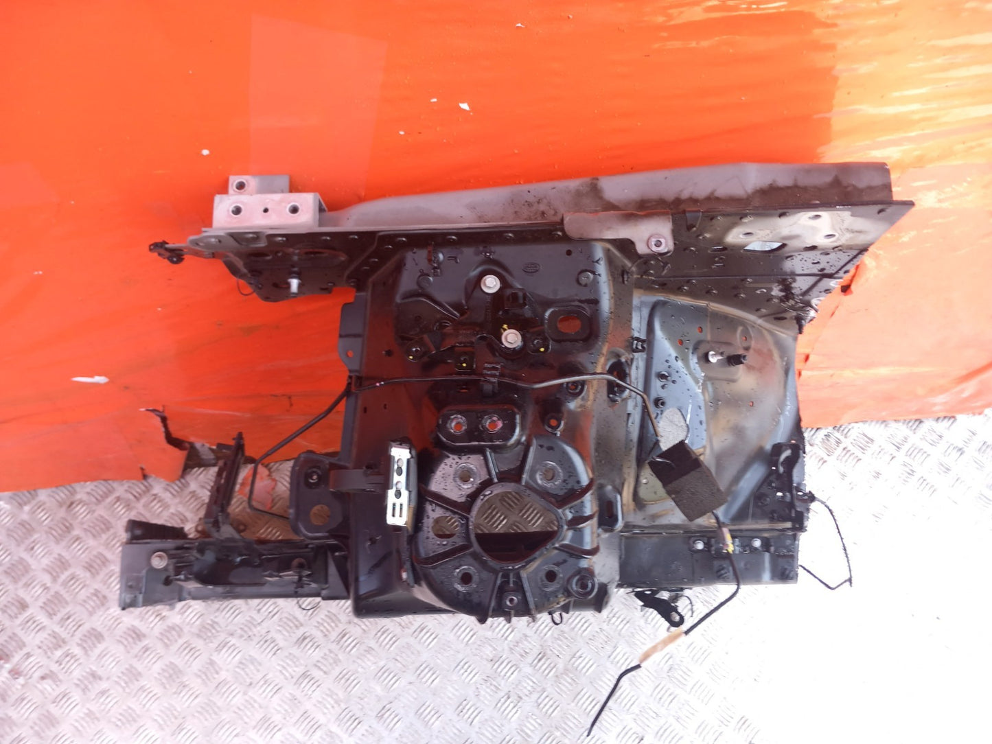 Land Rover Defender L663 3.0 Diesel 2025 Front Right Chassis Leg L8B2002A72AC - Image 12