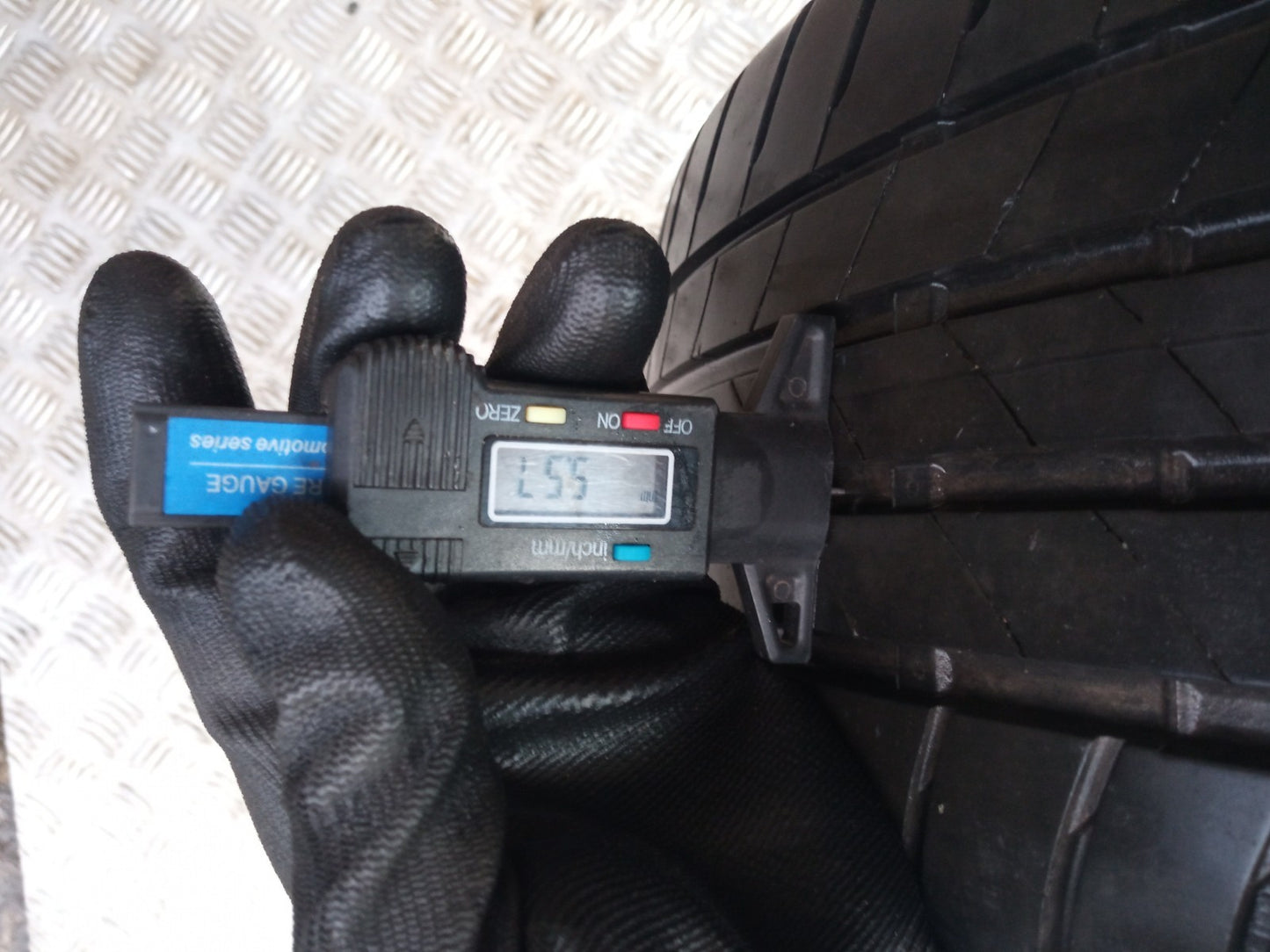 ✅Dacia Duster Journey 1.3 Petrol 2024 Alloy Wheel & Tyre 215/60 R17 403005180R - Image 7