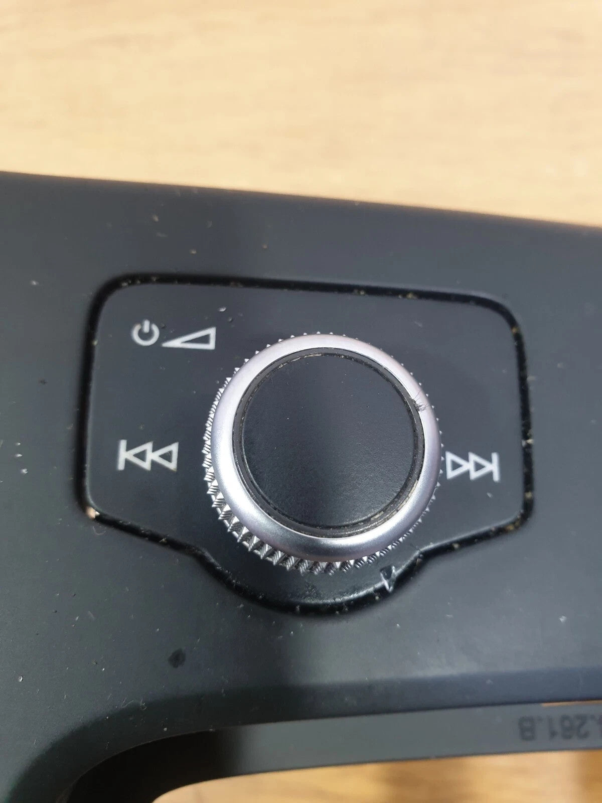 ✅Audi A1 Sport 1.0 Petrol 2020 Gear Selector Shifter Surround Trim 82C713463 - Image 7