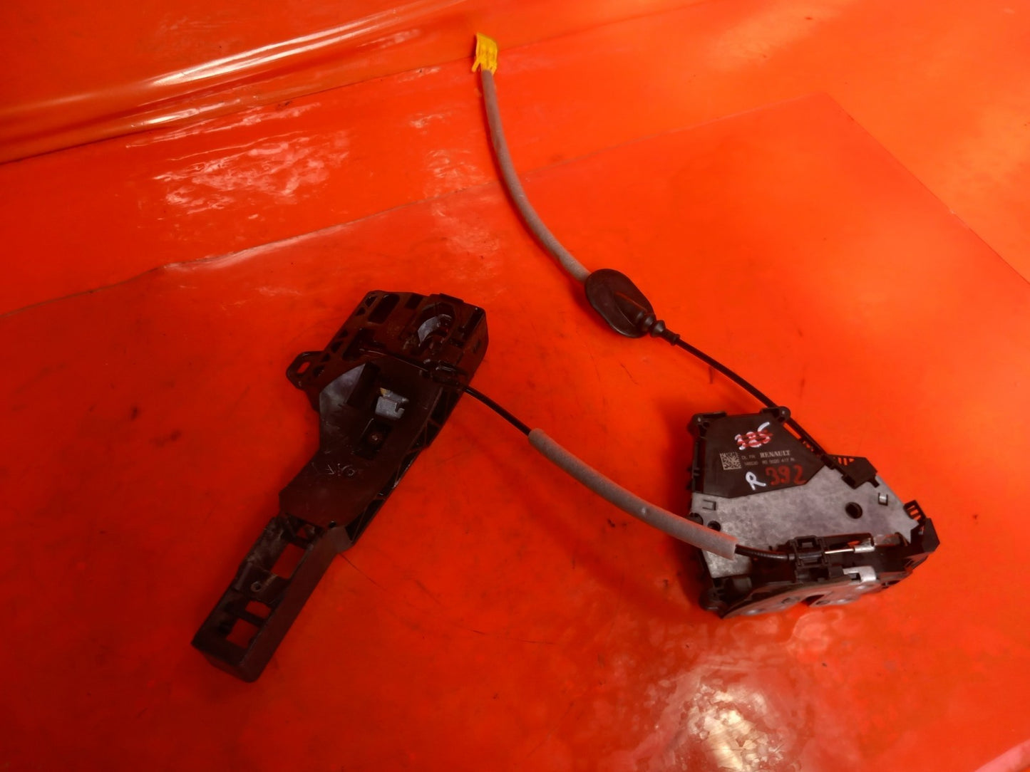 Renault Captur 1.6 Petrol 2023 Front Right Door Lock 825020417R 806065425R A392 - Image 3